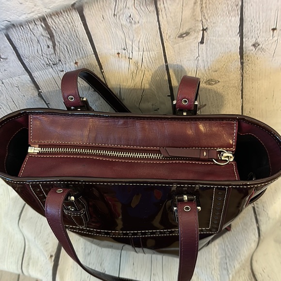 Coach Ashley rare liquid glass Patent Leather Gallery tote in deep Cabernet! - Picture 10 of 16